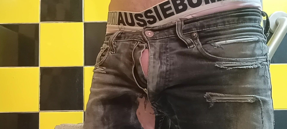 Ppeerrvv: 私の口に小便