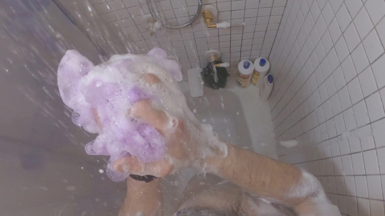 Honey Ryder Prods: Showering and testing a new camera