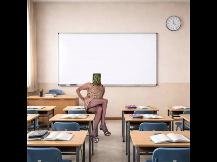 cd_aysemmm: I Can't Focus on the Lesson My Teacher Is Very...