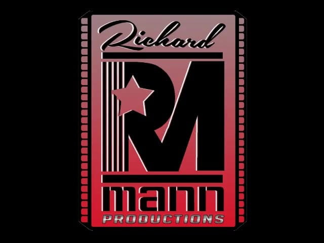 Richard Manns World: P.a.w.g Raven Black Twerks Hard for BBC