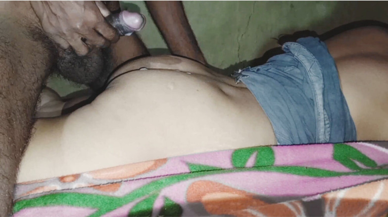 Treblsex: Sexy nevlastní tetička ponechána nevlastním otcem