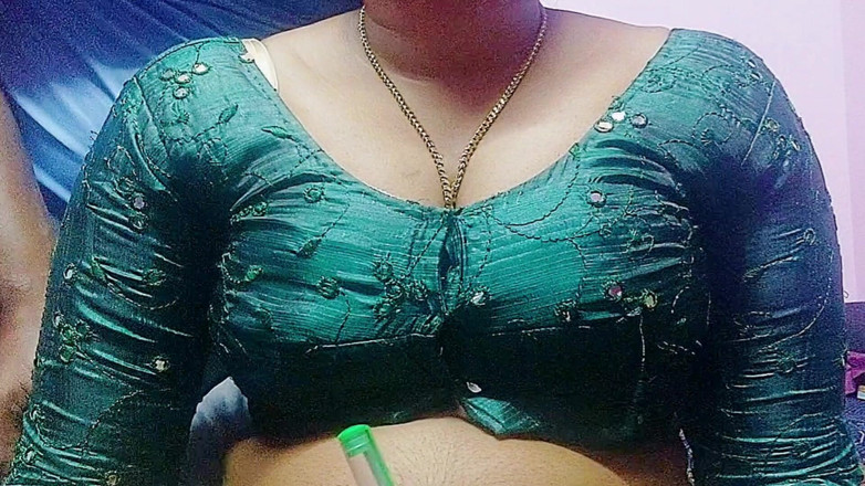 Desi Mohini: デジ・バビ 継父とのハードコアセックス