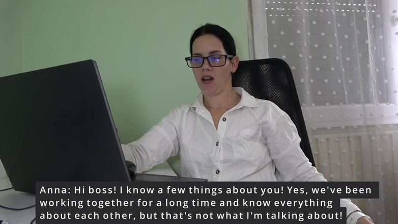 Anna Sky: Güzel Anna patronunun küçük yarağını aşağılıyor