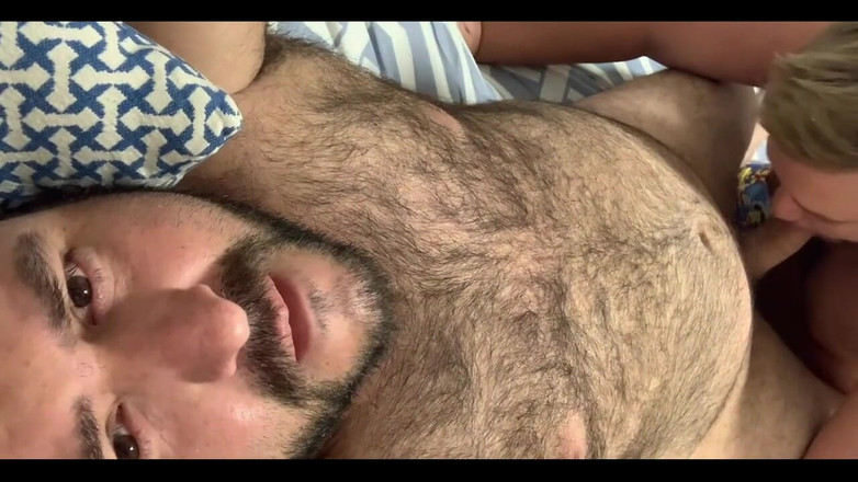 Ksanchez1203: Comerle La verga a Y Tomarme Su leche Caliente isst...