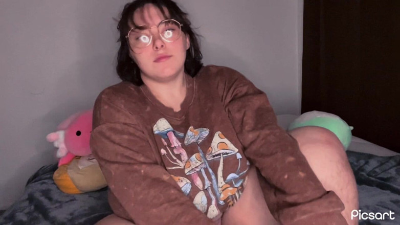 Mushroombitchx: Butt Plug Anal Training