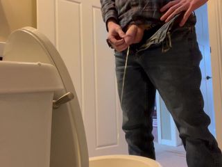 Tyler Long: Watch my Ginger Cock as I Piss
