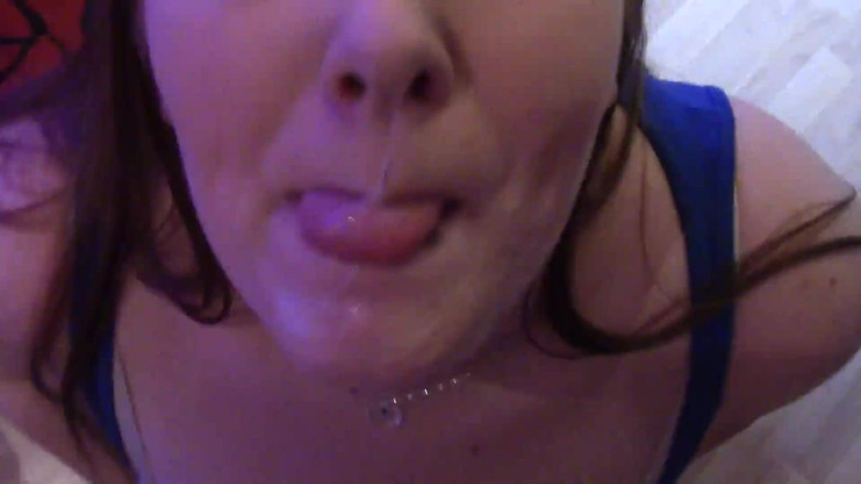 AmateurBBW: Iubita lui sună în timp ce eu o sug