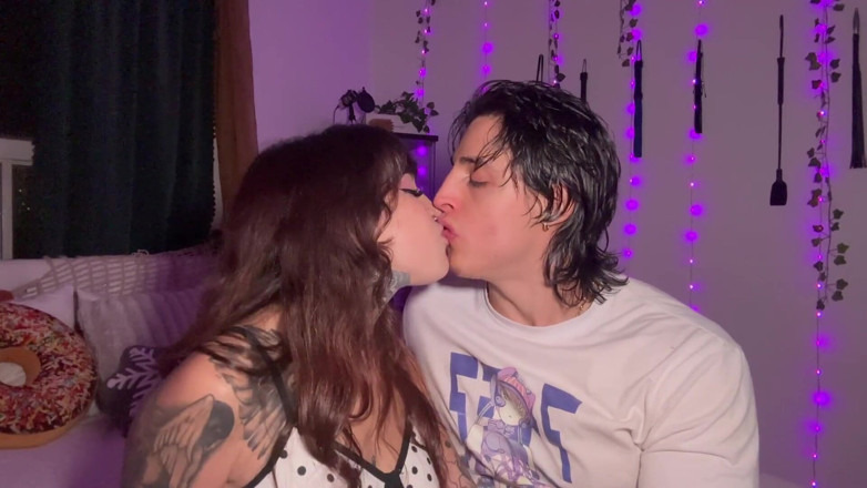 Gattouz0: I Broke Her Bed on the First Date