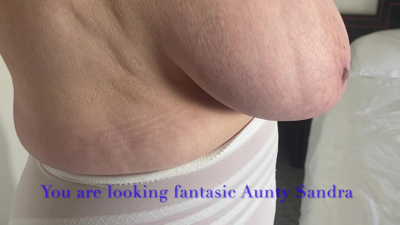 Aunty Sandra vintage girdle queen: Sandra teyze bronz tenli takıyor
