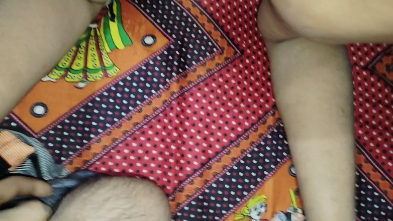 Varma gi: Divirta-se com Padosan Bhabhi