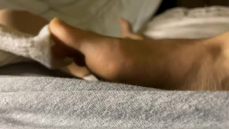 qaz11: handjob on cam-418