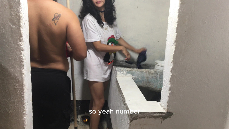 Rorono4zhot: Домохозяйка удивлена, когда она стирает ее