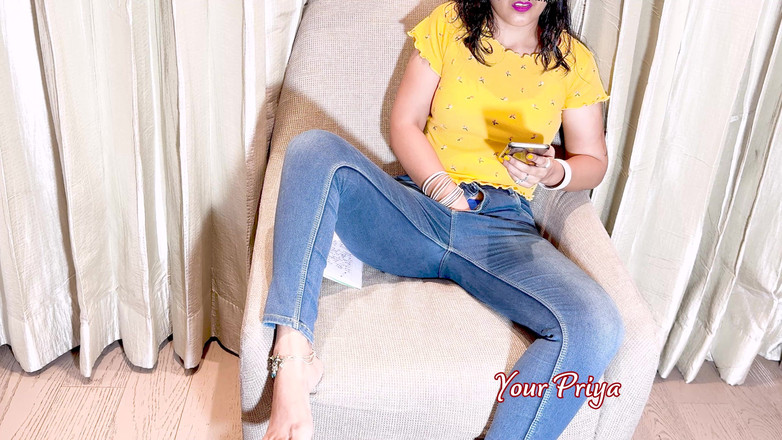 Your Priya: Roztomilá teen Priya Girl masturbuje po sledování porna v kamarádově...