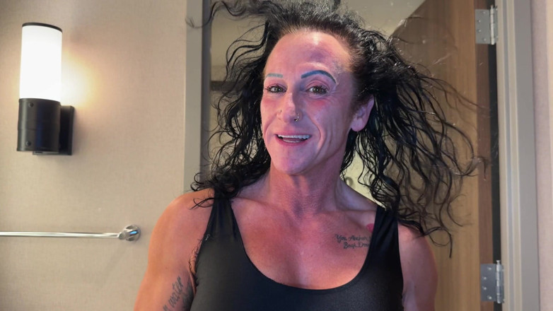 Kandylegsxxx: Kandylegs v zákulisí: uctíván kameramanem