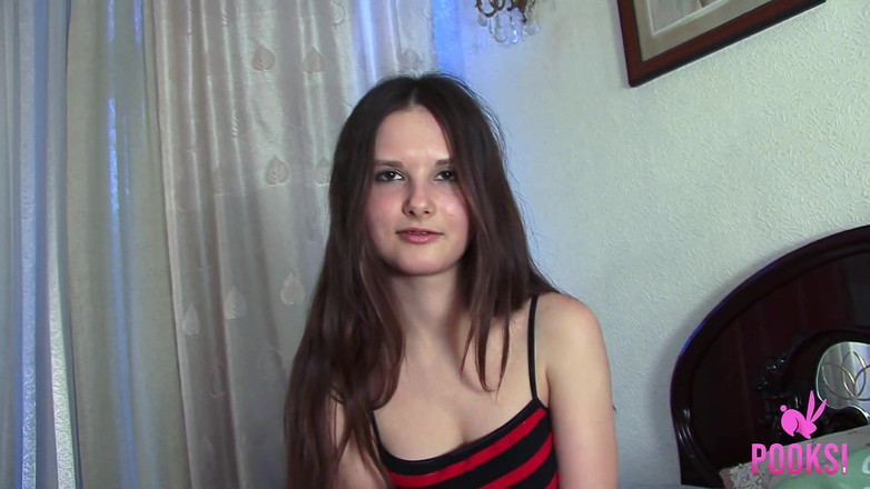 Pooksi: 苍白可爱的斯蒂娃被鸡巴插菊花并射在脸上！