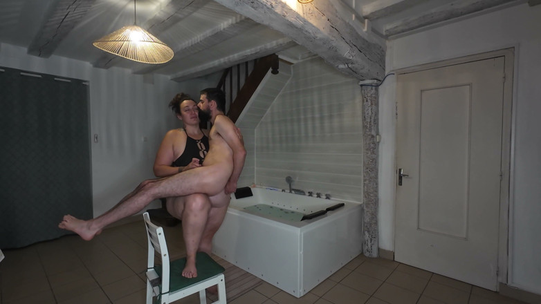 BBWorking: Strong BBW Wife Carries Her Slim Husband 69 Carry &amp; Handjob Reward