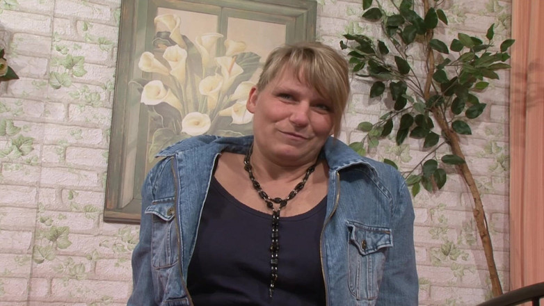 Deutsche XXX Filme: Prsatá německá blondýnka se šuká robertkem