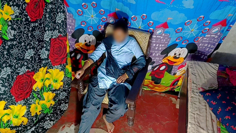 Rakul008: デジ大学ティーンガールセックス報酬