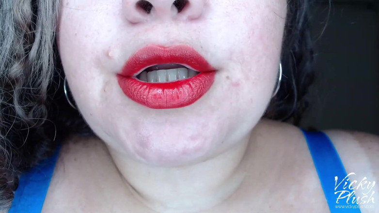 Vicky Plush: Red lips teasing