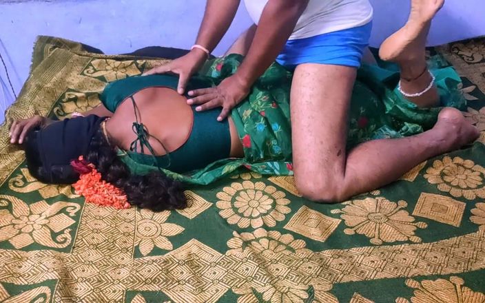 Desi hot couple: Indian Housewife Doggy Style Fuking
