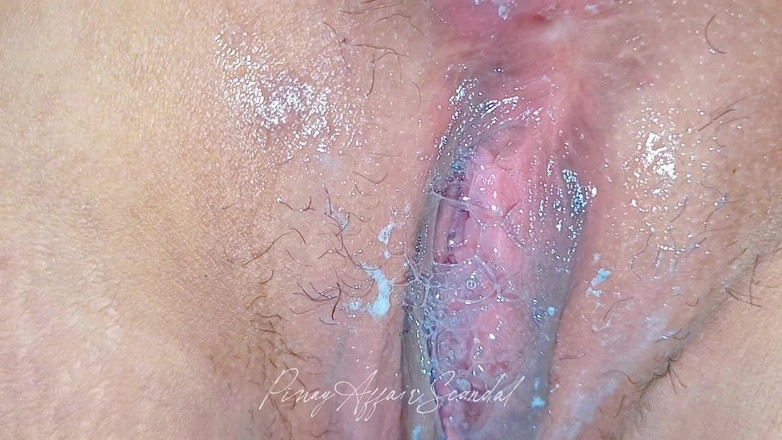 TeenPinayCloseUp: 폭발성 오르가즘으로 정액을 시오후키하는 Pinay Beauty의 보지
