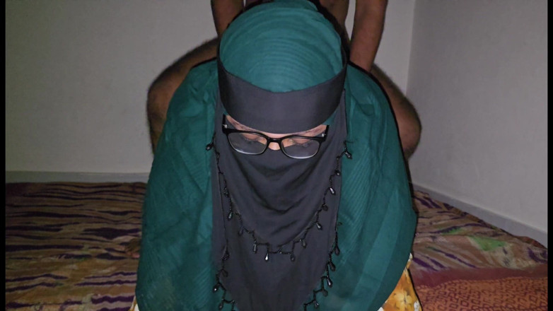 BD_X_HUB: The Modern Stepmother-in-law Tested It Out by Fucking It Herself
