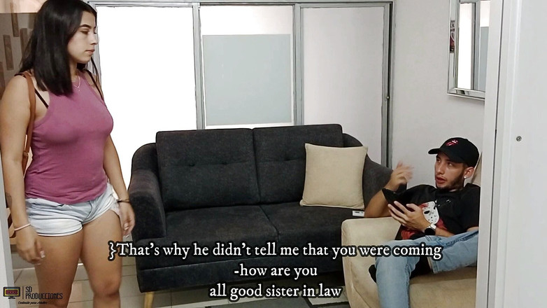 Vayolet: Je baise la chatte de ma demi-sœur sous la douche -...