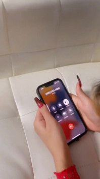Kalani Luana dostává koule hluboko!