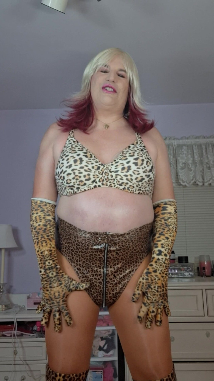 Victoria Lecherri: Eu estou em pleno modo cougar!