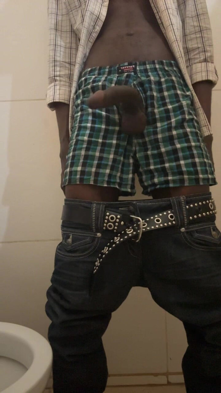 Slimniqqa: Bro Got Horny at Work He Had to Beat His...