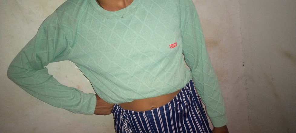 Ritu: 젖탱이를 빠는 겸둥이 소녀