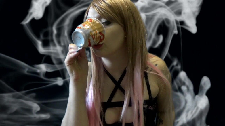 Goddess Misha Goldy: Long Time Smoker Cough and Cum Countdown
