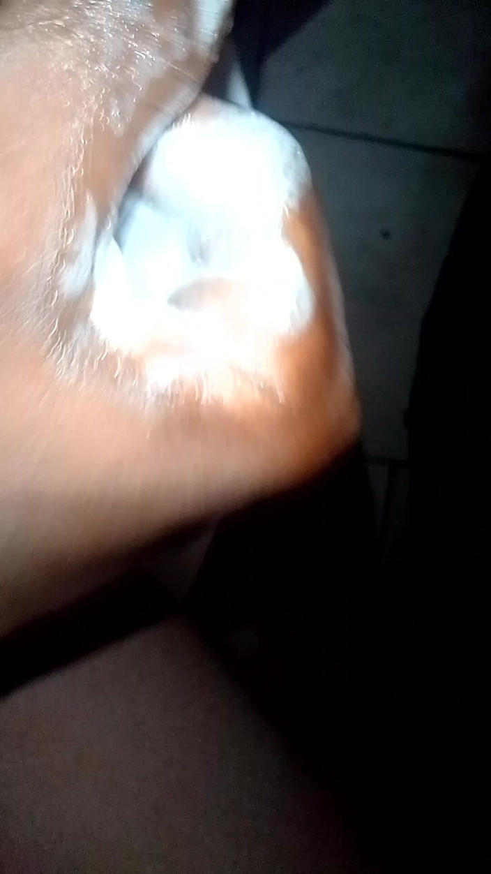 Fuvk Felon: Branlette dans les toilettes, ma douche la plus coquine à ce...