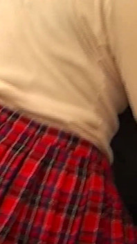 Nikdo neřekl, velký zadek se musí celou dobu vejít do cosplay