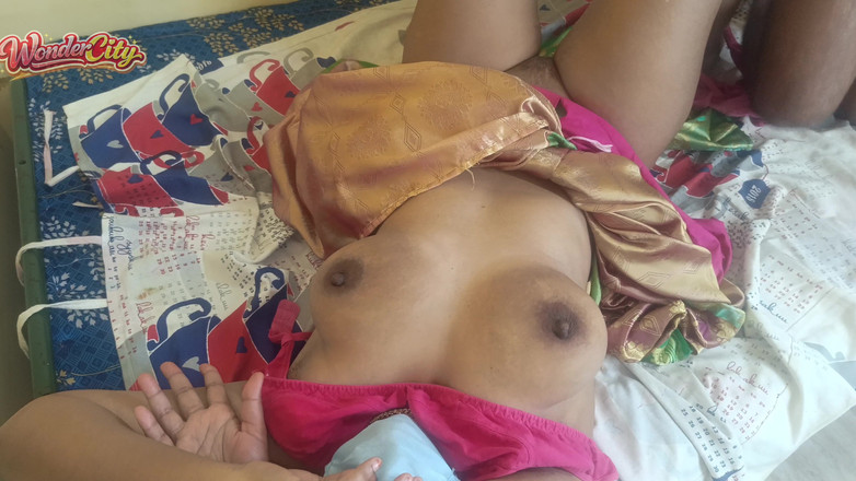 Palani69: Coppie che si godono la scopata calda a letto