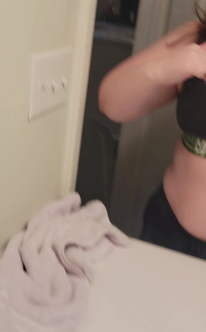 KinkyKatie: मैं उन्हें तुम्हारे चेहरे पर उछालना चाहता हूं