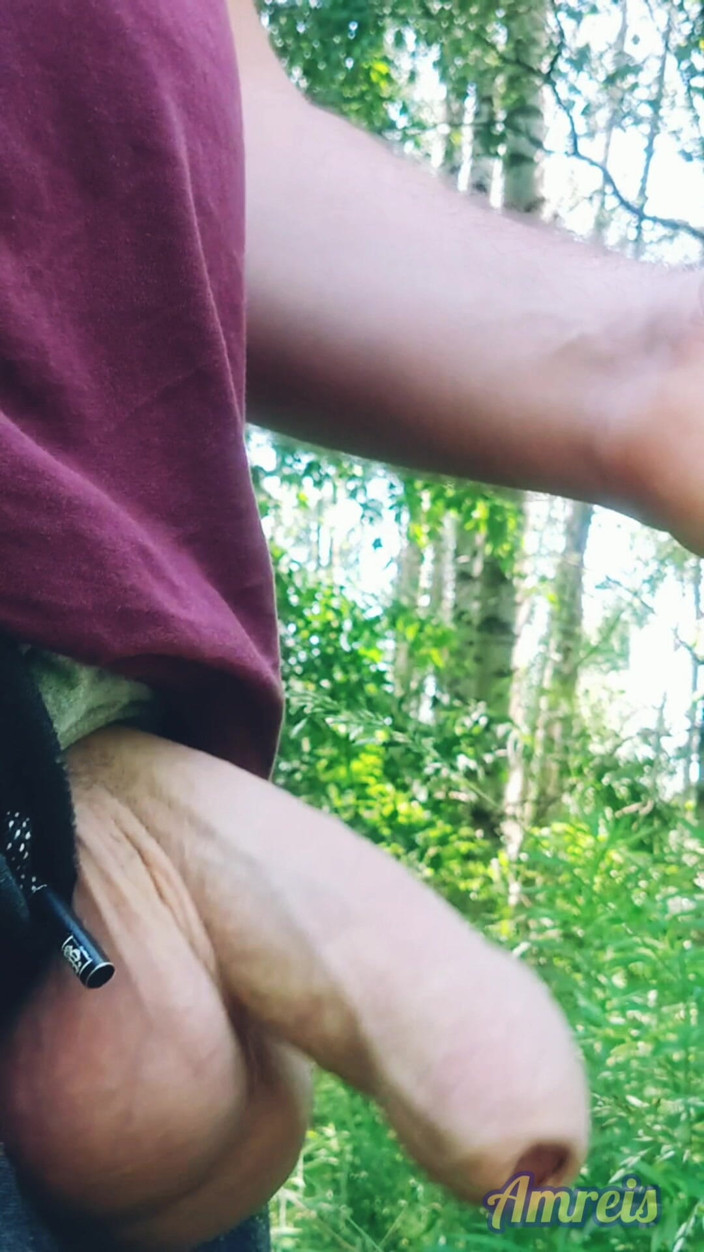 Amreis: Hot Outdoor Cum in Old City Park. Almost Caught.