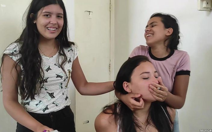 Selfgags Latina Bondage: Hút thuốc không phải là mát mẻ!
