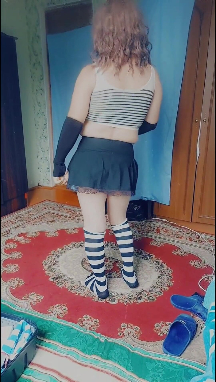 Kitty_Cross: Dive danzanti: mosse ipnotizzanti in stile travestito!