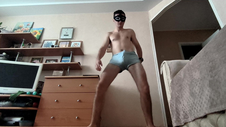 webcamboy98: Weekends Striptease