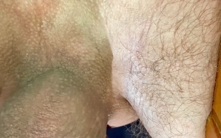 White Ukrainian Dick: ¡La reacción del ano a la eyaculación es maravillosa!