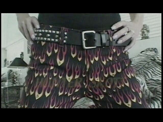 Analconda: Svůdná MILFka s velkými prsy je provrtána do obou děr