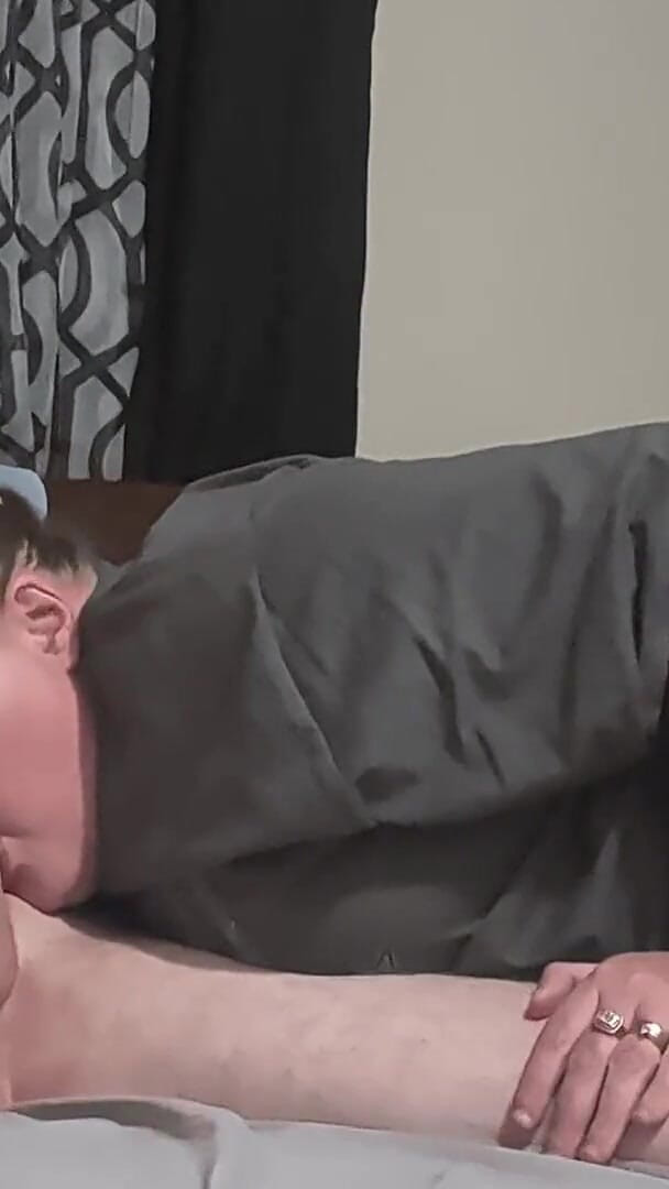 Dean ChinWetter: Viděla mě hrát si s mým ptákem a nechala mě...