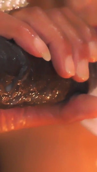 # 57 - Tato děvka je péro-hungriest, naplněná v obou dírách a pokrytá spermatem - BeingBoth
