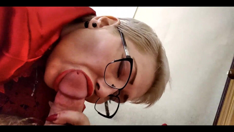 AimeeParadise: Kırmızılı bayan ya da tüm yaşlı kızlar yarak emiyor! Olgun...