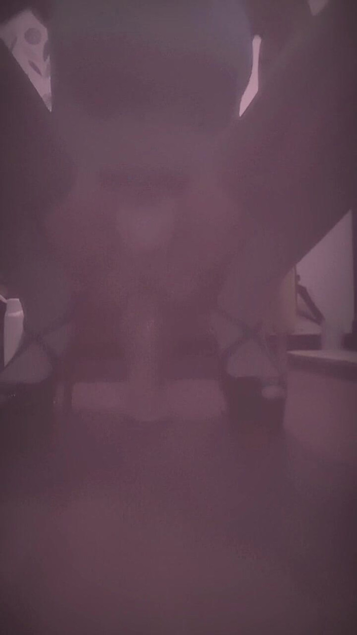 Wiktoria Jameson: アナルの中に12インチ深く入った