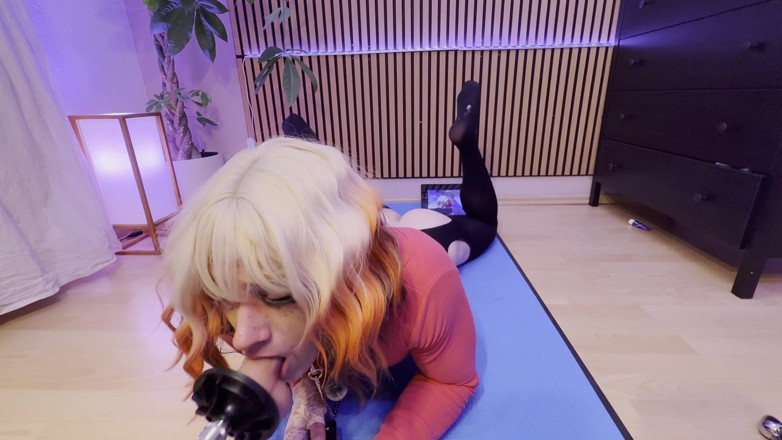 Elvi Lynx: Sissy Elvi Lynx Fucks Her Ass with Huge Dildo and...