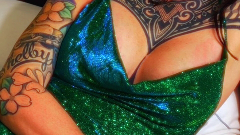 Voo Doo XXX: Het MILF kvinnlig onani