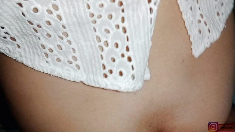 Emma vict: Drobná latina čeká na svého nevlastního bratra, aby jí ošukal kundičku...