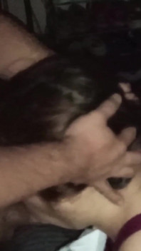 Pinay nhút nhát bú cu của bạn trai